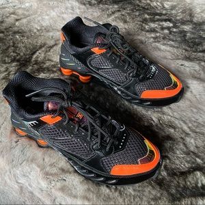 Nike Women Shox Enigma